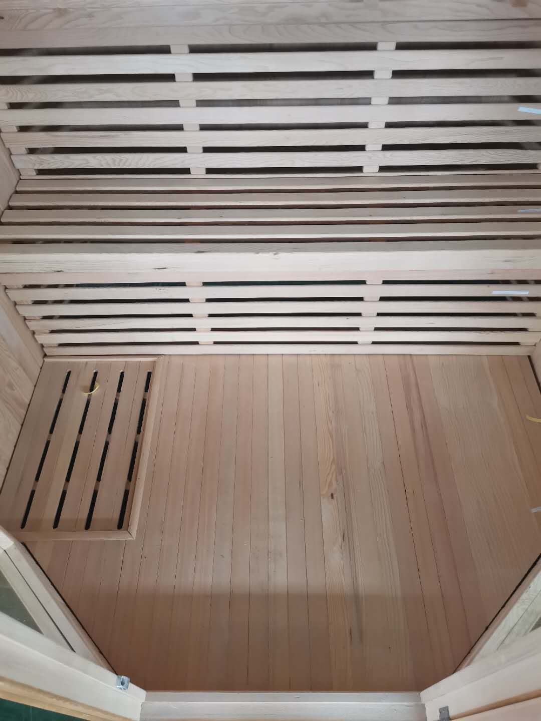 SunRay 400SN Tiburon 4-Person Indoor Tradtional Sauna